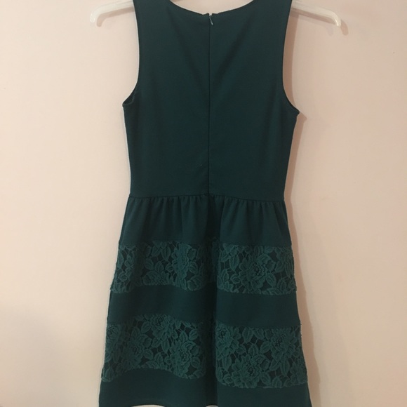 Host pick🎉🎉🎉🎉🎉Xhilaration green lace dress - Picture 2 of 6